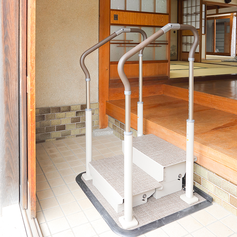 掃き出し窓や庭への移動を支える福祉用具